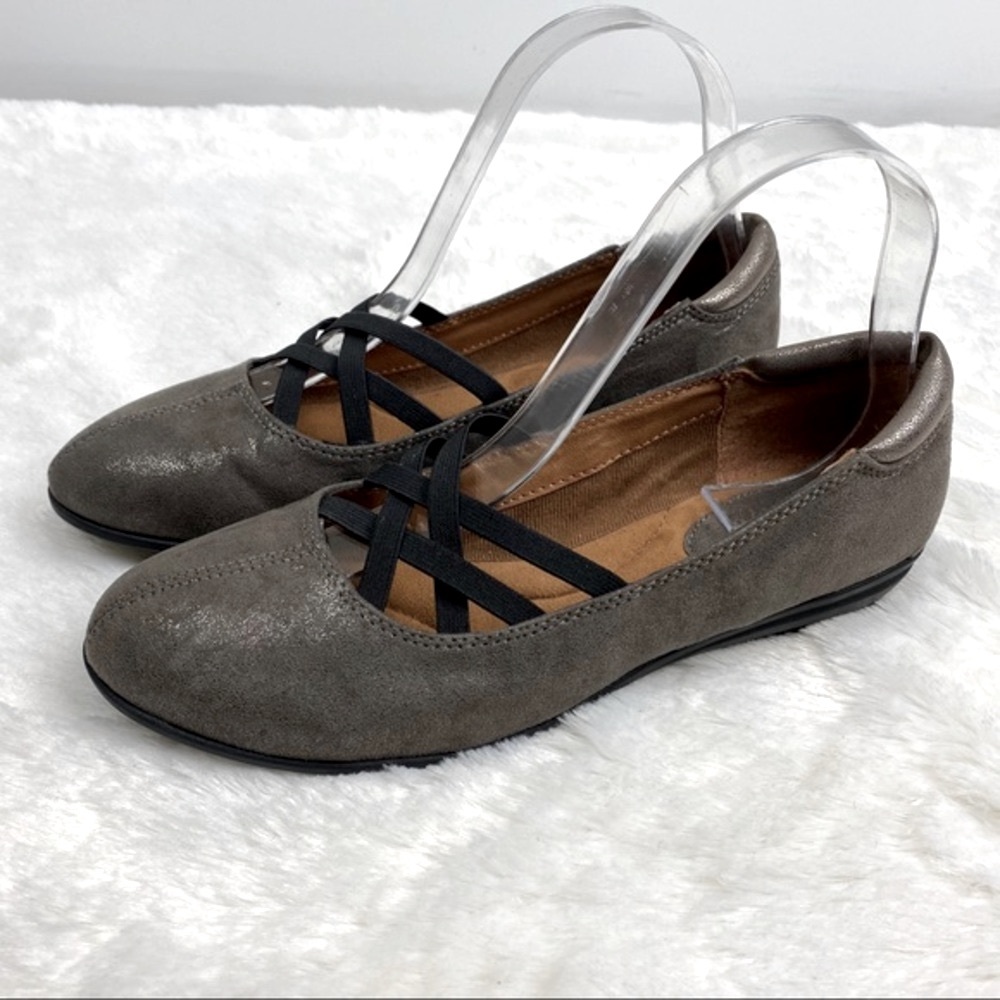 Sofft criss cross ballet flats 7.5 like new!